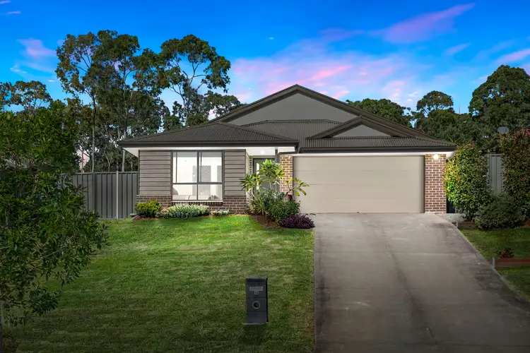 16 Hideaway Circuit, Fletcher NSW 2287