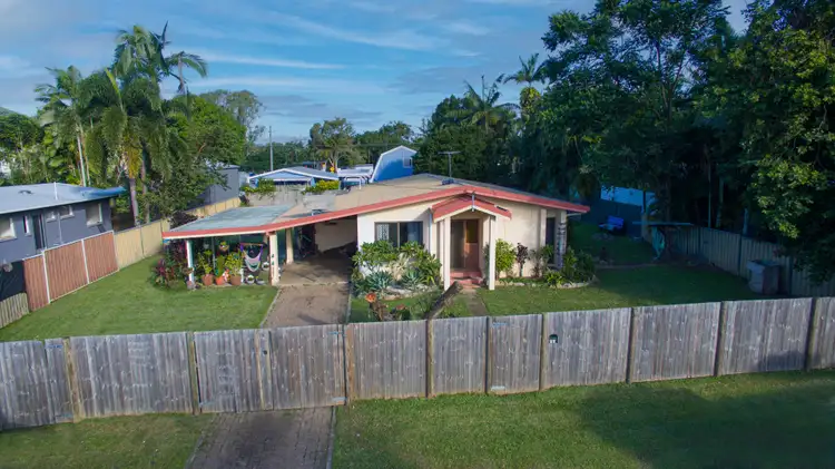 27 Kavieng Street, Trinity Beach QLD 4879