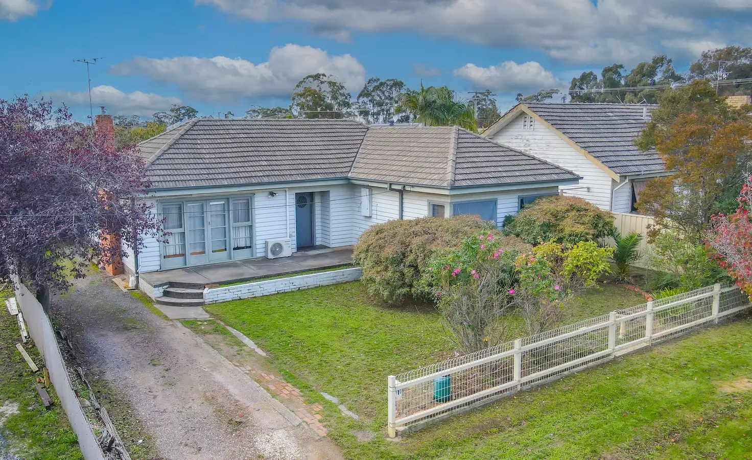 Main view of Homely house listing, 10 Gordon Street, Kangaroo Flat VIC 3555