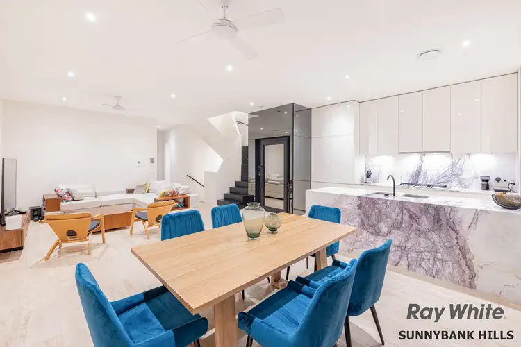 3/1 Bonvale Lane, St Lucia QLD 4067