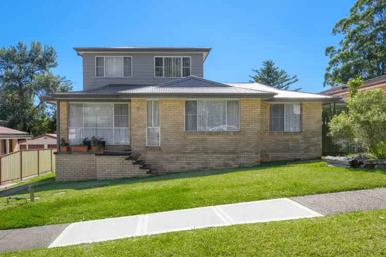 8 Justin Parade, Elermore Vale NSW 2287