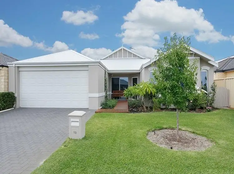 19 Castanet Drive, Madeley WA 6065