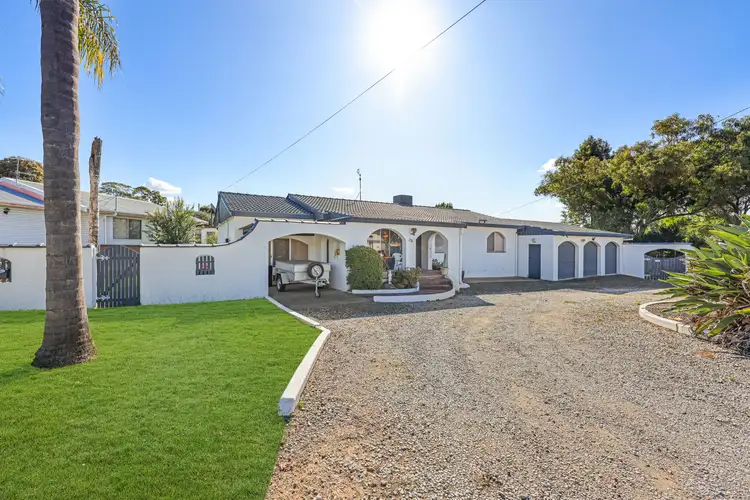 32 Holland Street, Tamworth NSW 2340
