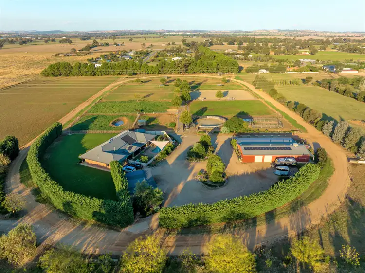 73 Mitchell Road, Lake Albert NSW 2650