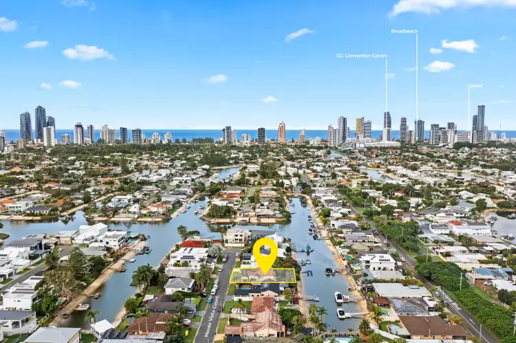8 Monte Vista Court, Broadbeach Waters QLD 4218