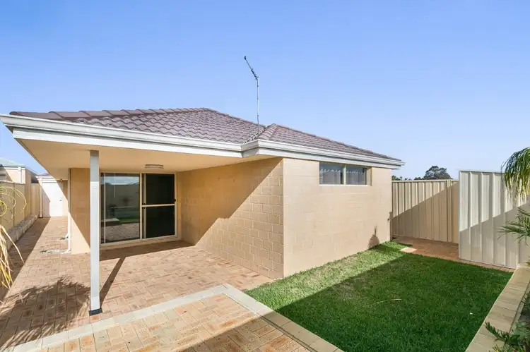 10 Dolomite Avenue, Wellard WA 6170