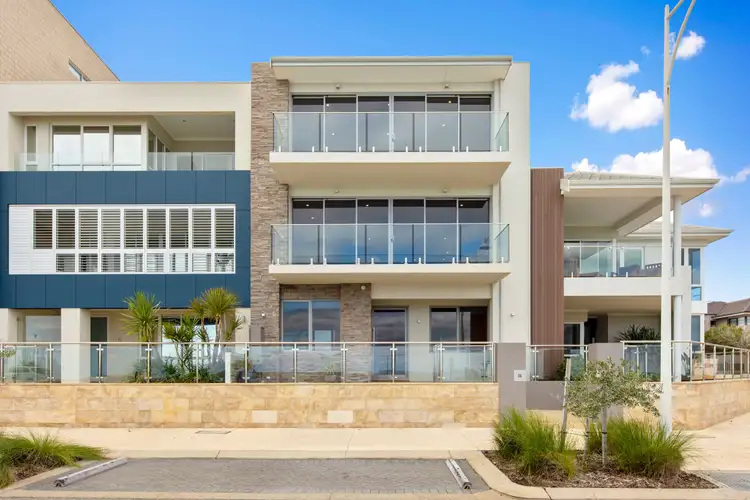 36 Socrates Parade, North Coogee WA 6163
