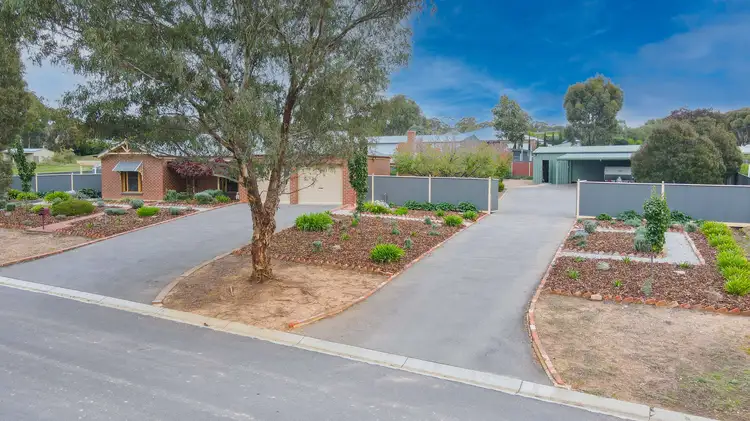 9 Stephen Court, Maiden Gully VIC 3551