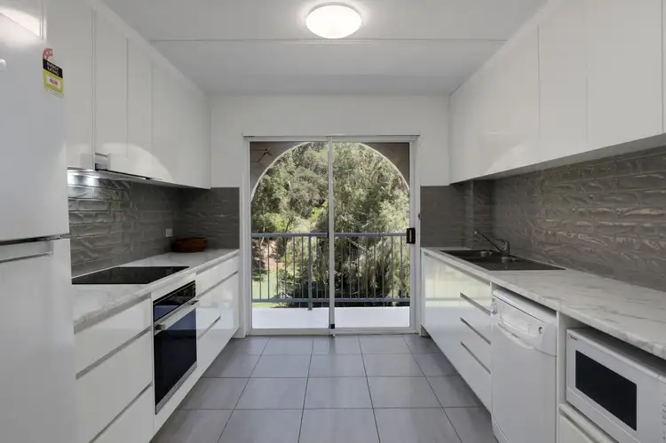 14/41 Dickson Way, Point Lookout QLD 4183