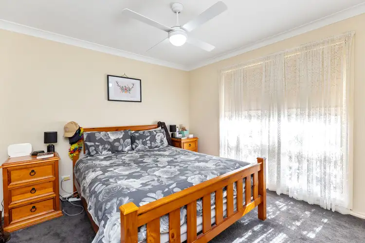 Fifth view of Homely house listing, 4 Gidgee Place, Glenfield Park NSW 2650