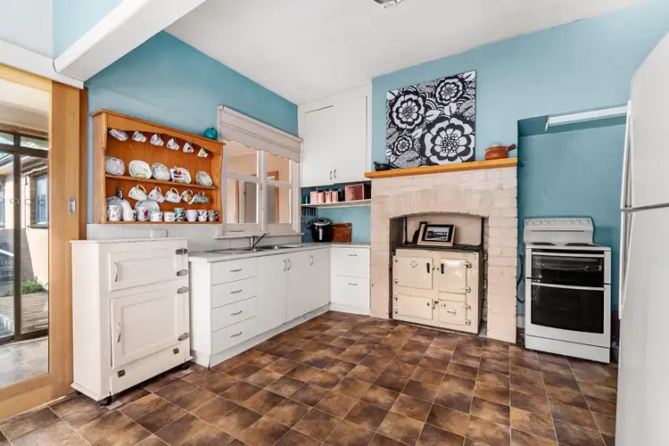 Third view of Homely house listing, 8 Wallace Avenue, Oakleigh South VIC 3167