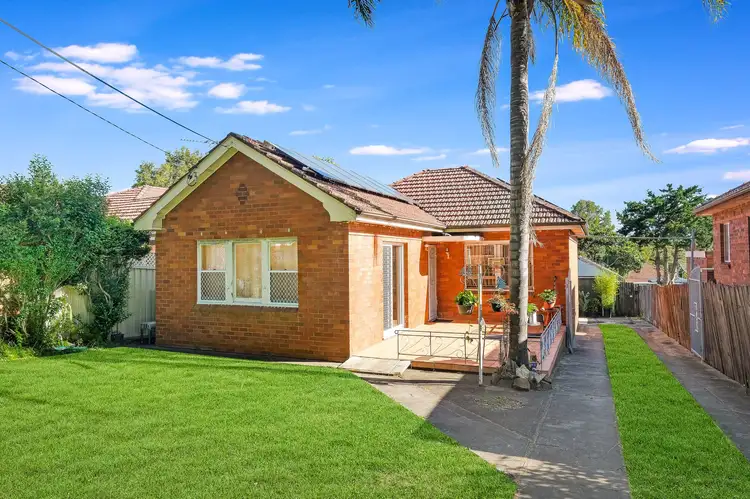 43 Cairns Street, Riverwood NSW 2210