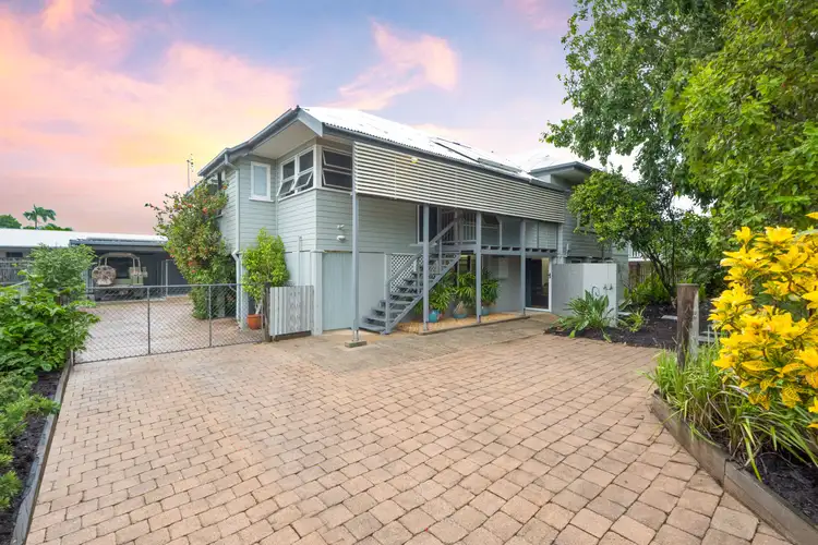 12 Hayes Street, North Ward QLD 4810