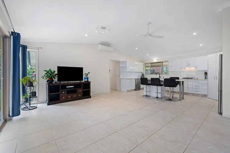 Sixth view of Homely house listing, 4 Mathew Close, Albany Creek QLD 4035