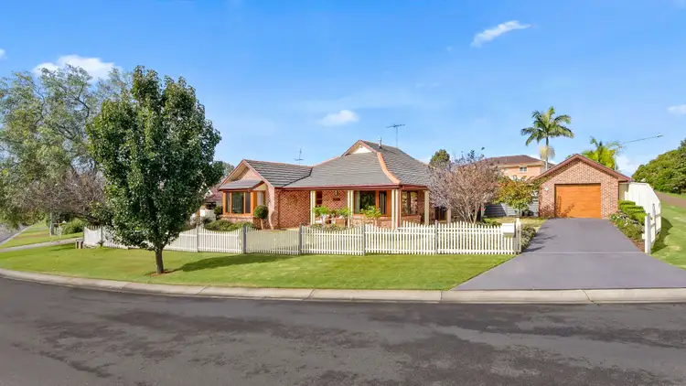 9 Dunna Place, Glenmore Park NSW 2745