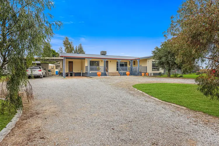 27 Palmer Drive, Tamworth NSW 2340