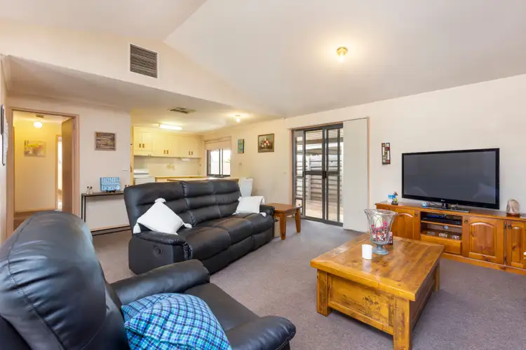 Fifth view of Homely house listing, 2/13 Belleview Drive, Irymple VIC 3498