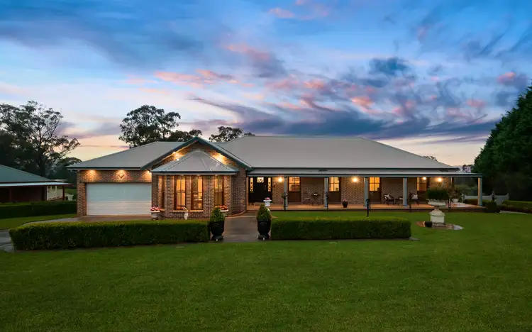 25 The Meadows, Kirkham NSW 2570