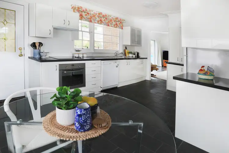 Second view of Homely house listing, 31 Londonderry Drive, Killarney Heights NSW 2087