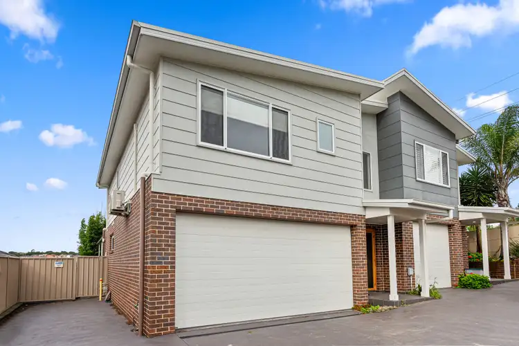 Main view of Homely townhouse listing, 2/3A Whittaker Street, Flinders NSW 2529