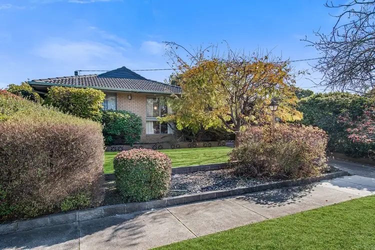 97 King Arthur Drive, Glen Waverley VIC 3150