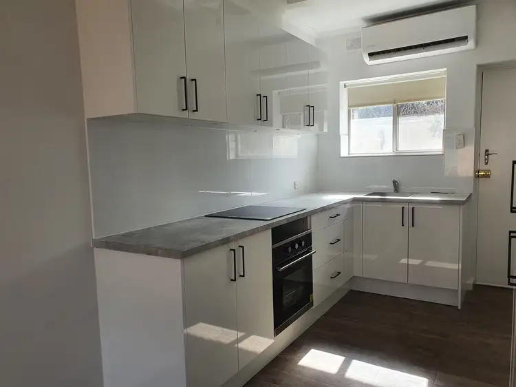 2 Inverarity Place