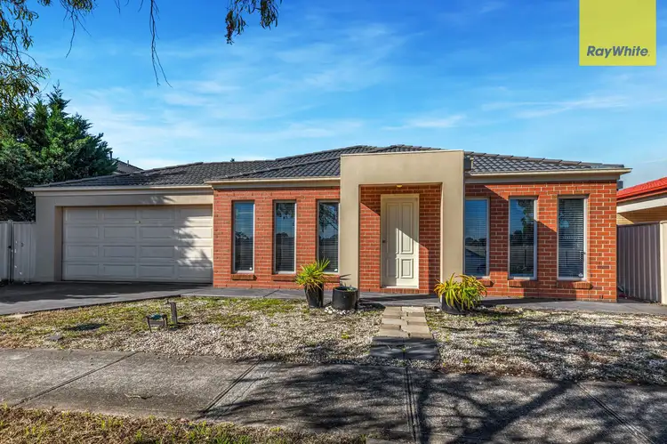 9 Warin Road, Cairnlea VIC 3023