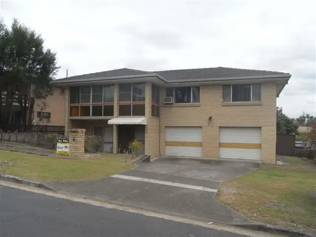 36 Poseidon Crescent