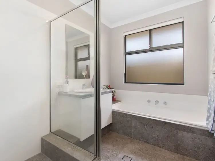 Sixth view of Homely house listing, 18 Waring Heights, Baldivis WA 6171