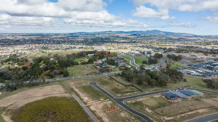 159 Diamond Drive, Orange NSW 2800