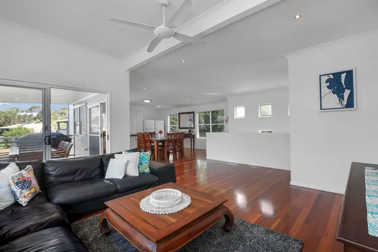 2/16 Cumming Parade, Point Lookout QLD 4183