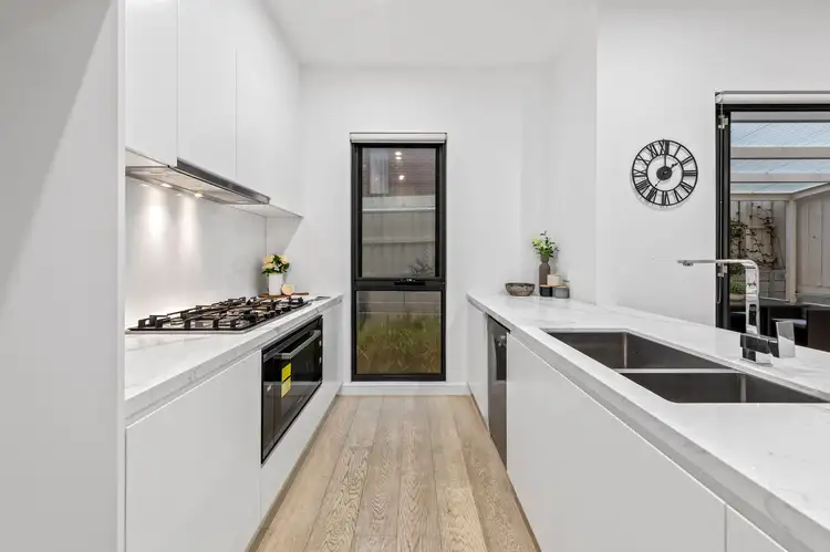 Fourth view of Homely townhouse listing, 2/24 Bennett Street, Burwood VIC 3125