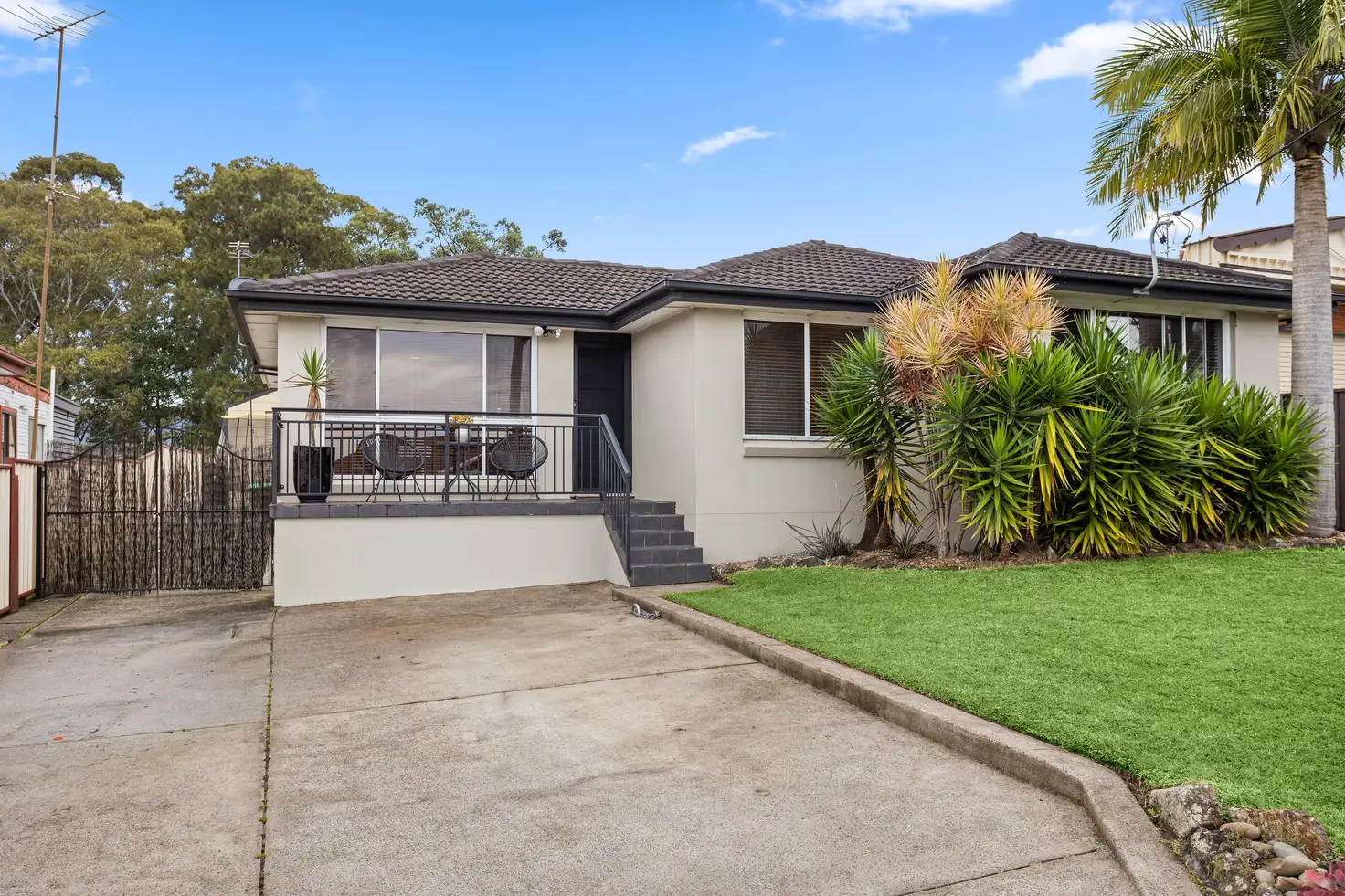 Main view of Homely house listing, 5 Robyn Road, Albion Park Rail NSW 2527