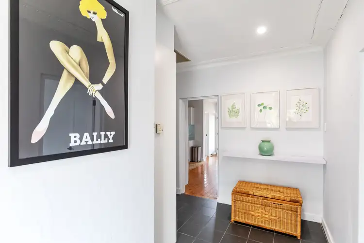 Second view of Homely house listing, 10 Sullivan Avenue, Wagga Wagga NSW 2650