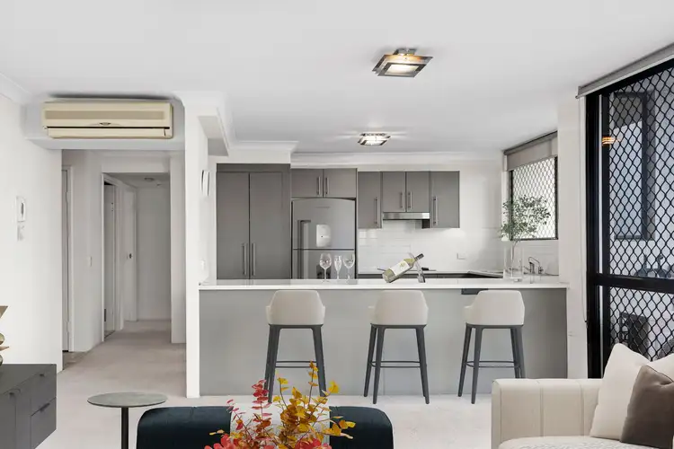 Second view of Homely apartment listing, 15/32 Fortescue Street, Spring Hill QLD 4000