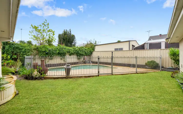 6 Grazier Crescent, Werrington Downs NSW 2747