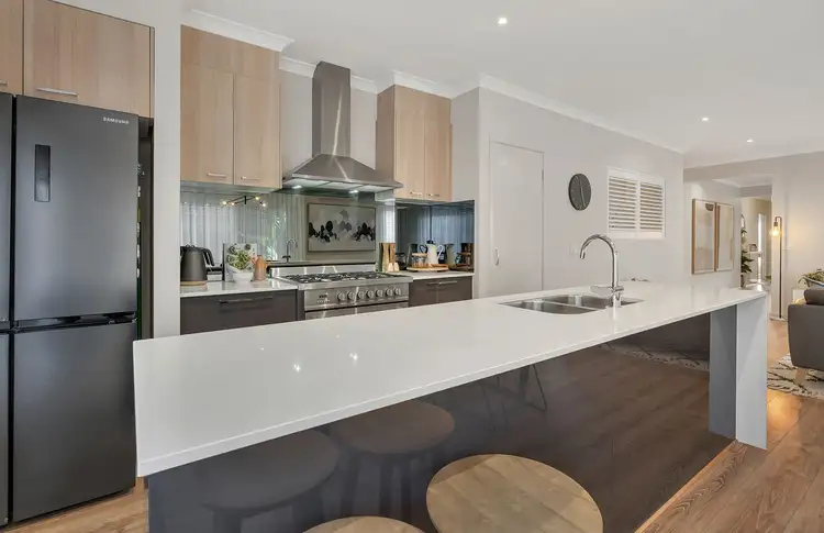 28 Highfield Drive, Mickleham VIC 3064