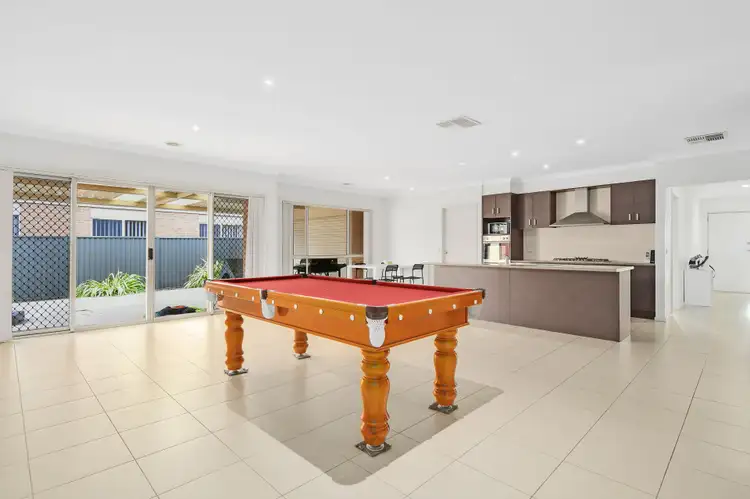 Fifth view of Homely house listing, 27 Everly Circuit, Pakenham VIC 3810