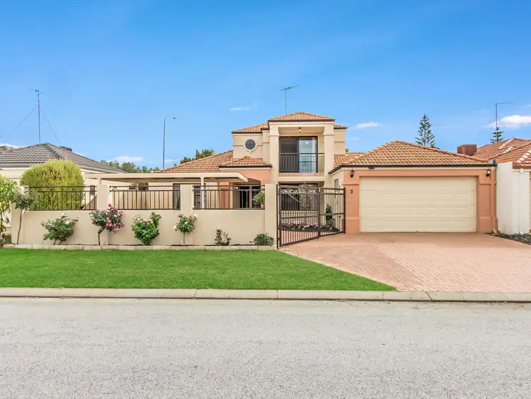 3 Rialto Place, Halls Head WA 6210