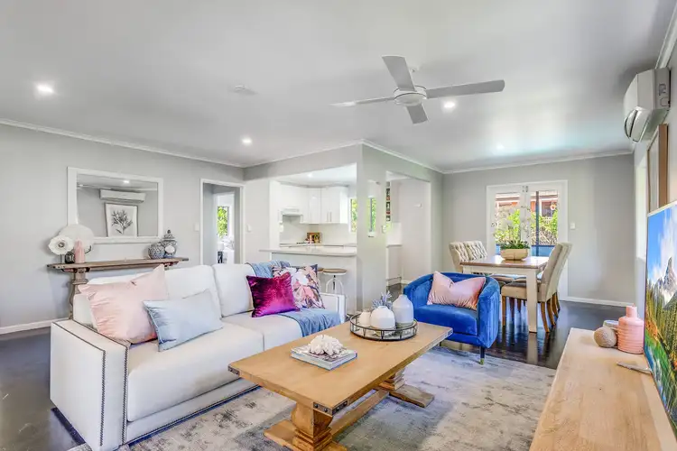 22 Belford Street, Kenmore QLD 4069
