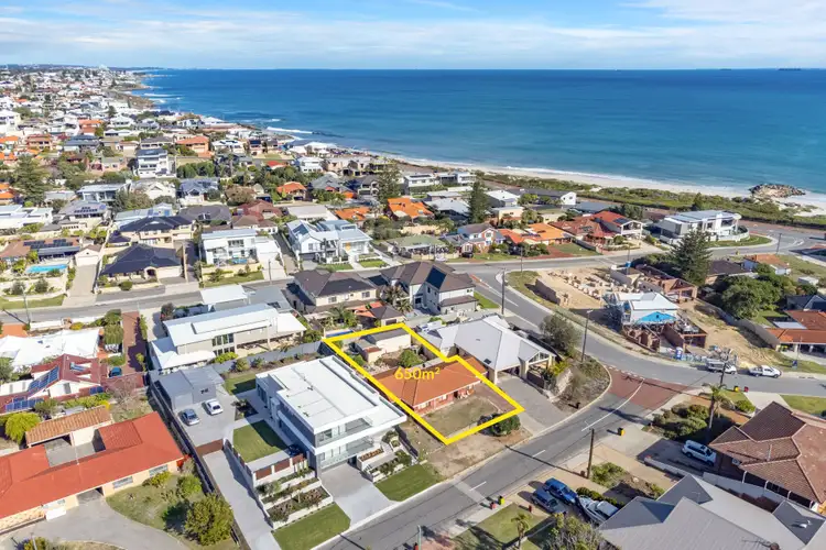 2 Parker Avenue, Sorrento WA 6020