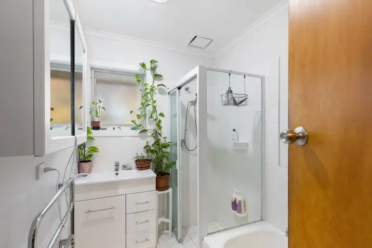 Sixth view of Homely house listing, 8 Holloway Crescent, Mount Gambier SA 5290