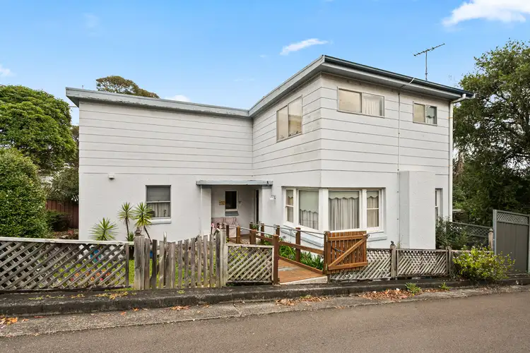 49 Mavis Avenue, Peakhurst NSW 2210