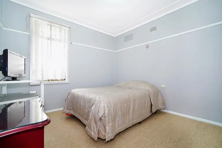Third view of Homely house listing, 16 Kelly Street, Berkeley NSW 2506