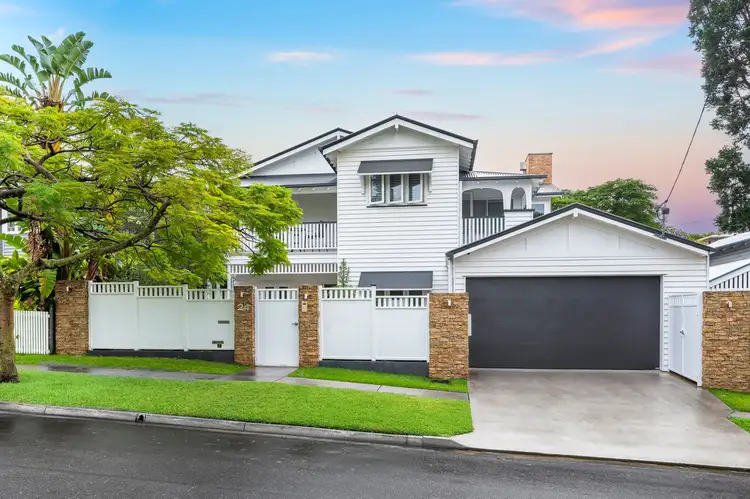 24 Sparkes Avenue, Hamilton QLD 4007
