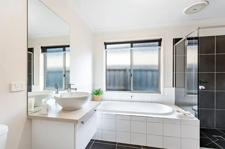 Sixth view of Homely house listing, 20 Thomas Place, Warrnambool VIC 3280