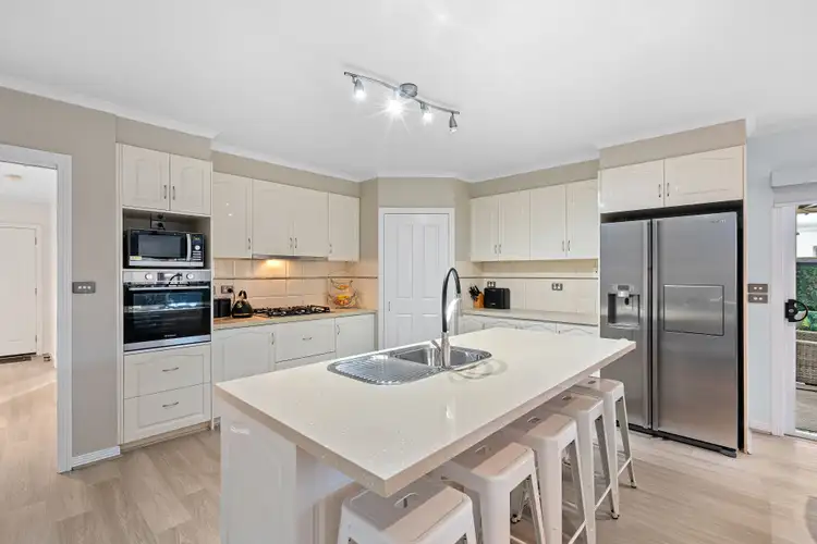Sixth view of Homely house listing, 9 Magnolia Court, Lara VIC 3212