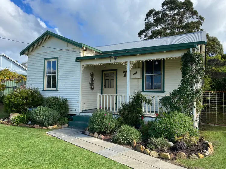 7 Eaton Avenue, Mount Barker WA 6324