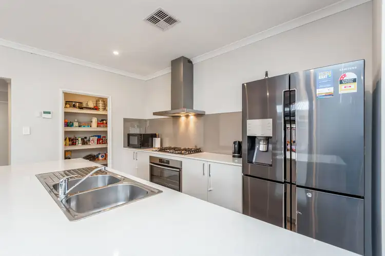 Fifth view of Homely house listing, 15 Holbeck Way, Baldivis WA 6171