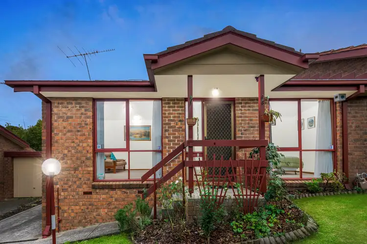 2/10 Somers Street, Burwood VIC 3125